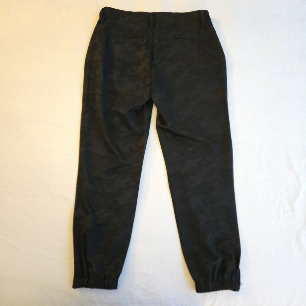 Liverpool Los Angeles Black Satiny Finish Camouflage Ankle Jogger Pants CW3 - Picture 11 of 13